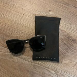 Quay black and silver sunglasses